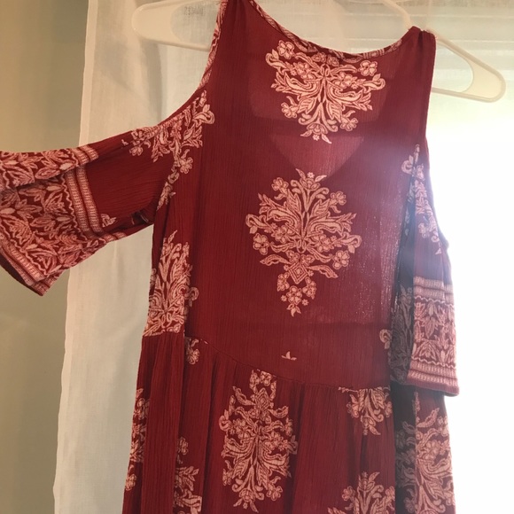 Cold shoulder Blouse - Picture 3 of 3